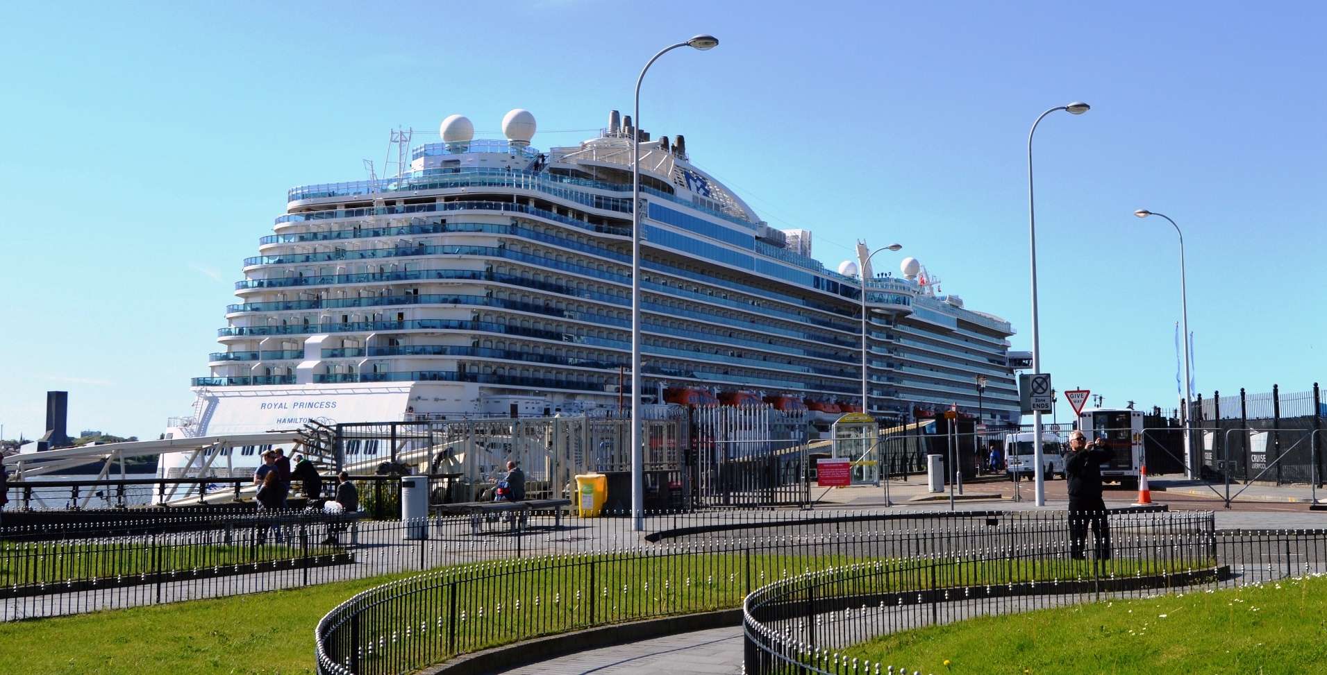 cruse ship royal princess